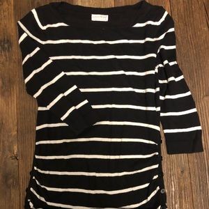 A Pea in the Pod Maternity sweater